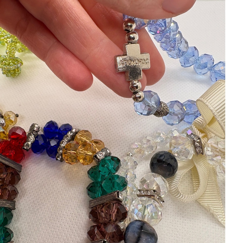 Lot of 5 Beaded Stretch Bracelets Crystal Glass Stone Cross Charm Multi Color - Picture 8 of 9